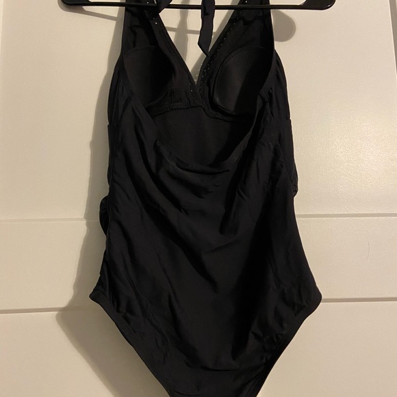 Maternity one piece halter swimsuit - Picture 3 of 3